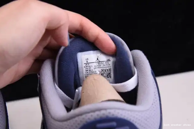 Rep LUCY 3 NAVYCT8532-401 JORDAN MIDNIGHT AIR 0514